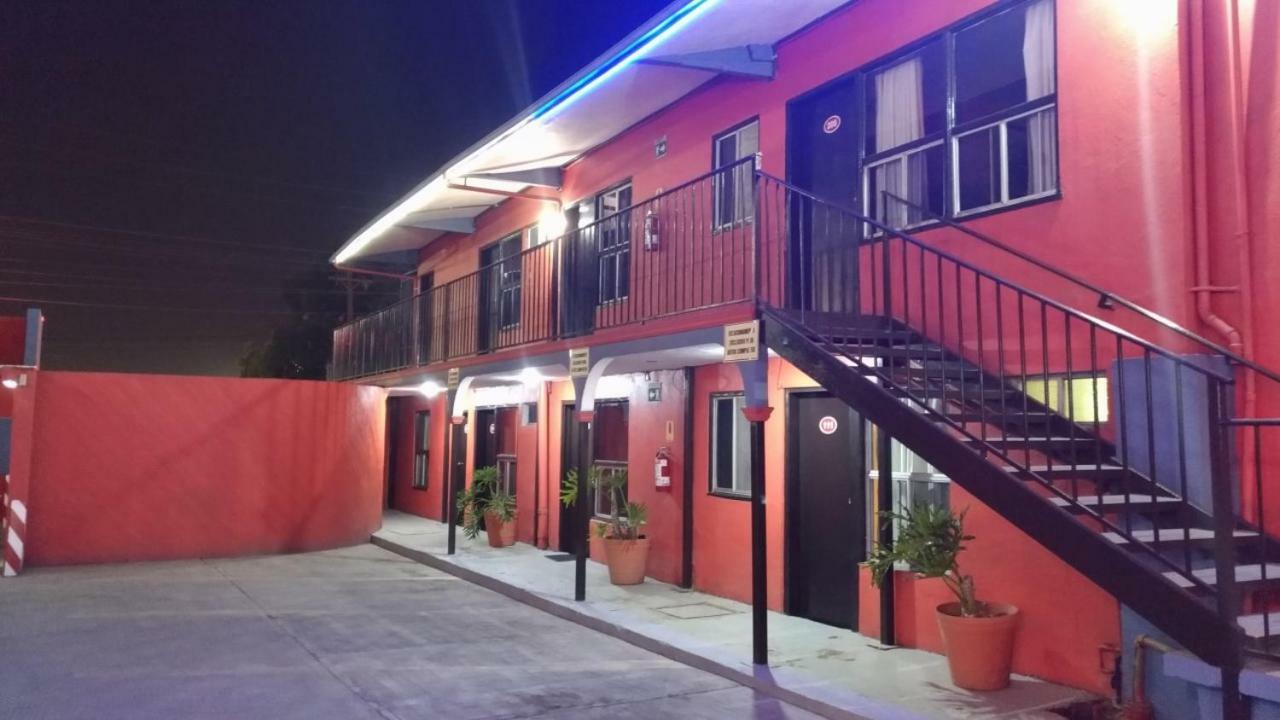 אנסנאדה Motel Agora מראה חיצוני תמונה