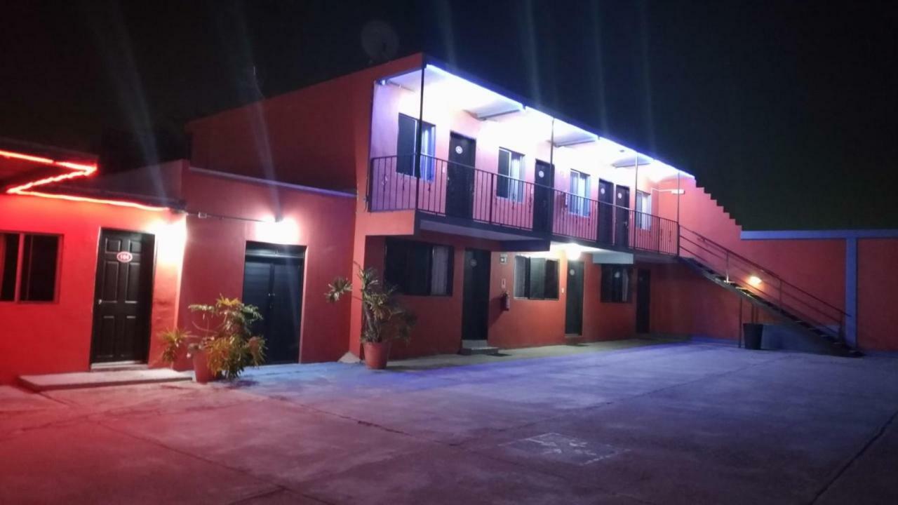 אנסנאדה Motel Agora מראה חיצוני תמונה