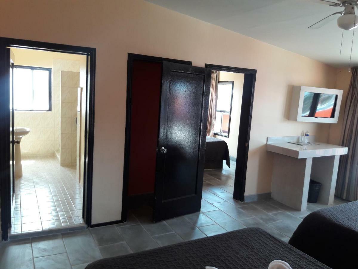אנסנאדה Motel Agora מראה חיצוני תמונה
